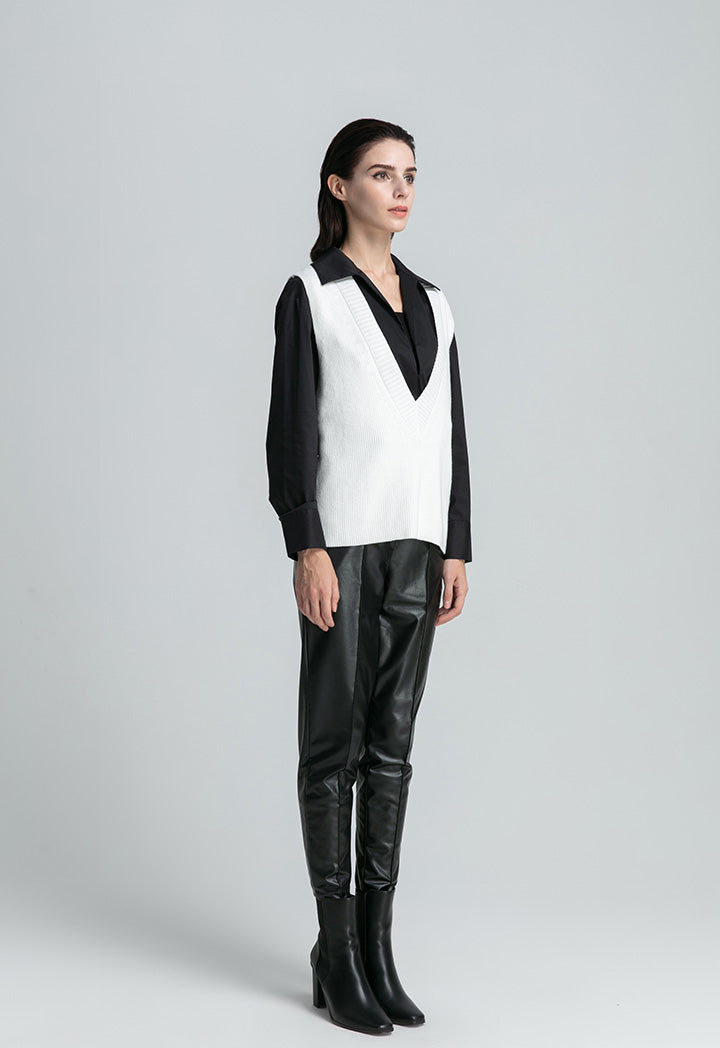 V-Neck Solid Knitwear