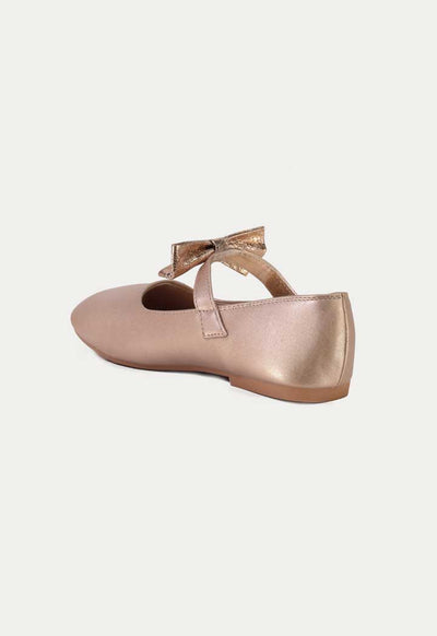 Shiny Ribbon Details Flat Shoes