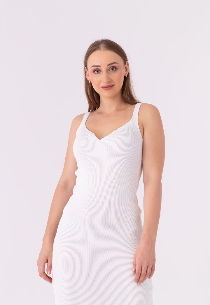 Soft Straight Fit Knitted Solid Dress