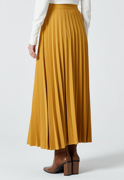 Even Pleated Classic Fit Solid Skirt