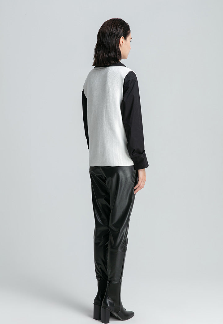 V-Neck Solid Knitwear