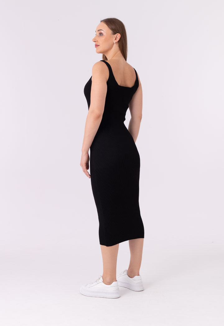 Soft Straight Fit Knitted Solid Dress