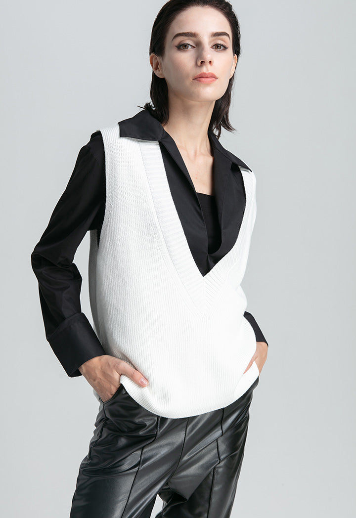 V-Neck Solid Knitwear