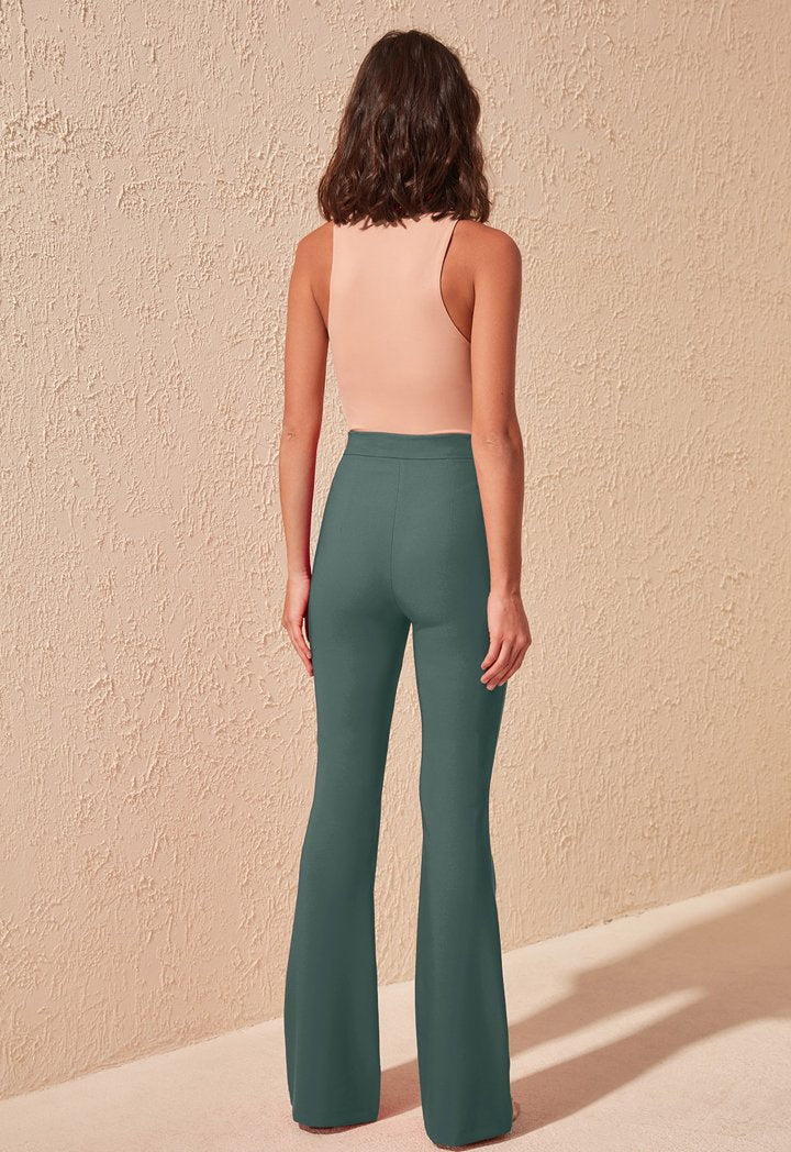 spanish-leg-pants