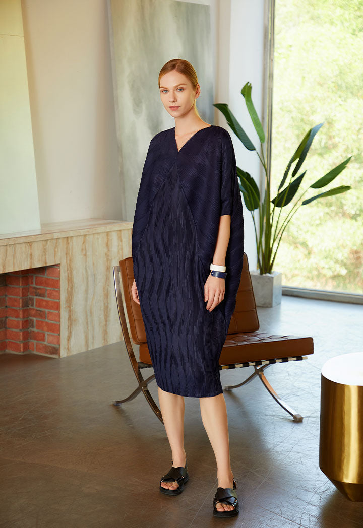 Egg Shape Electric Pleated Dress