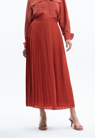 Even Pleated Solid Skirt