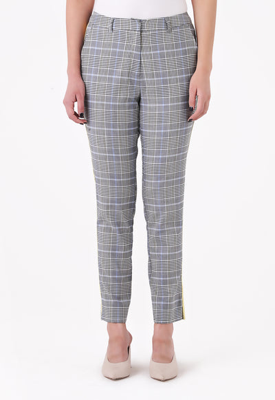 Contrast Side Seam Plaid Trouser