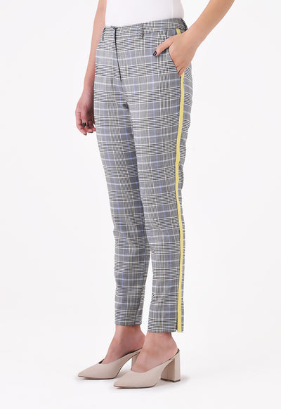 Contrast Side Seam Plaid Trouser